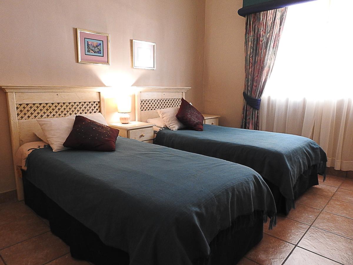 Mosselbay Backpackers Hostel Mossel Bay Exterior photo